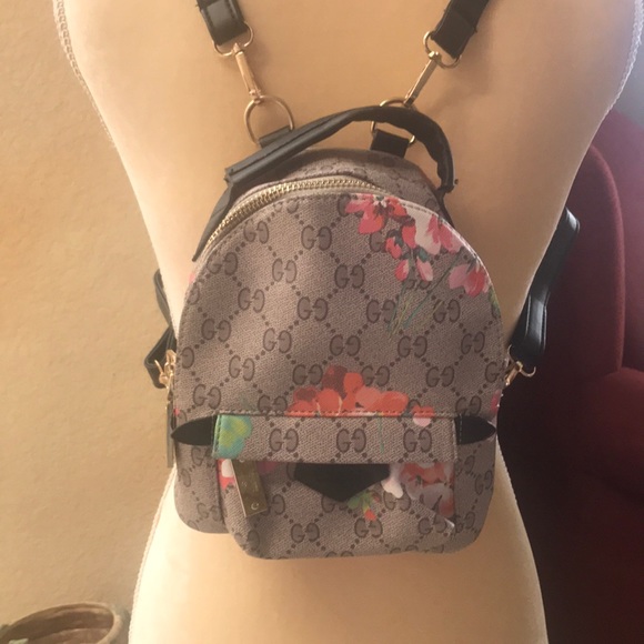 Mini Backpack 🎒 - Picture 7 of 15